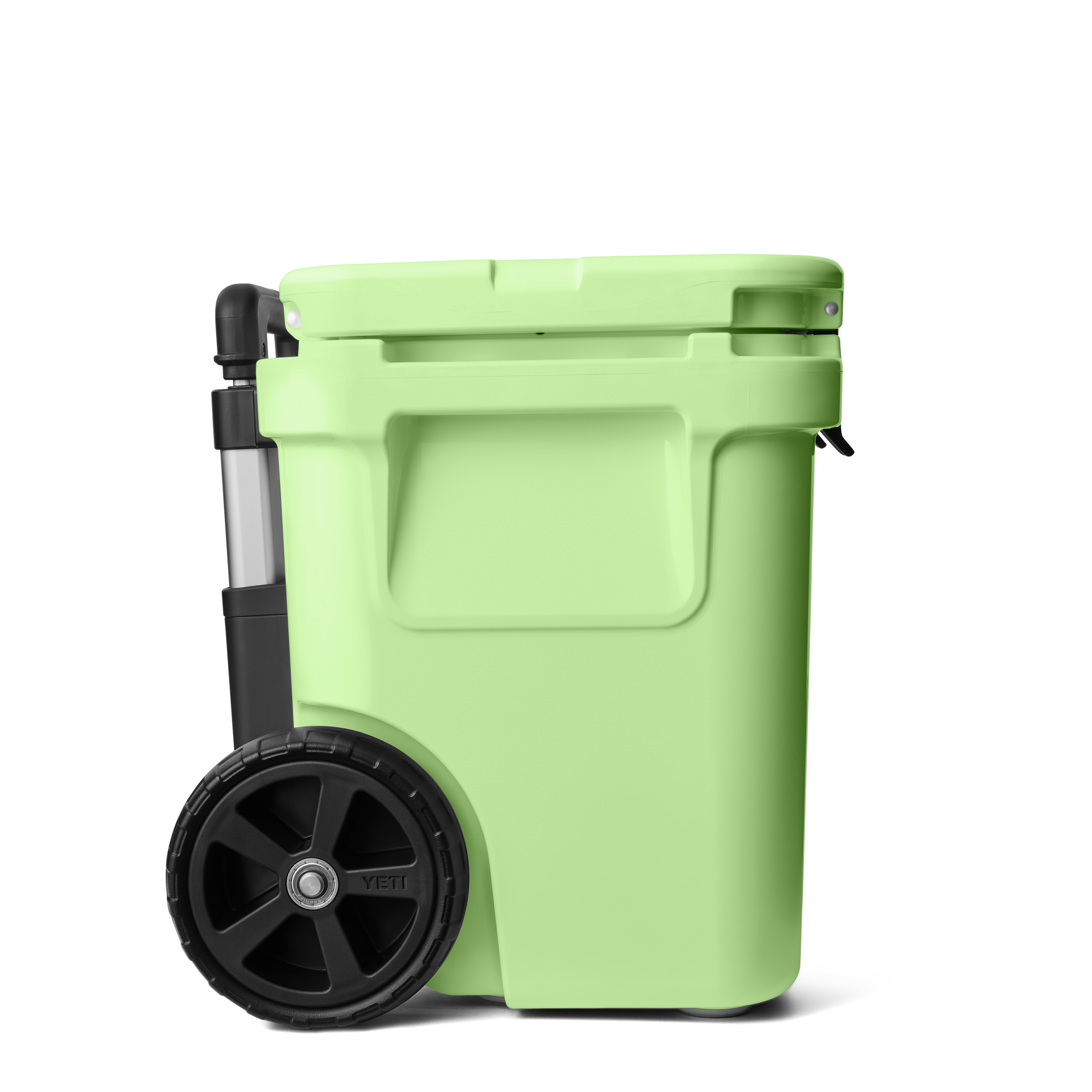 Roadie® 32 Wheeled Cool Box - Image 6